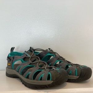 Keen women’s whisper sandals size 7